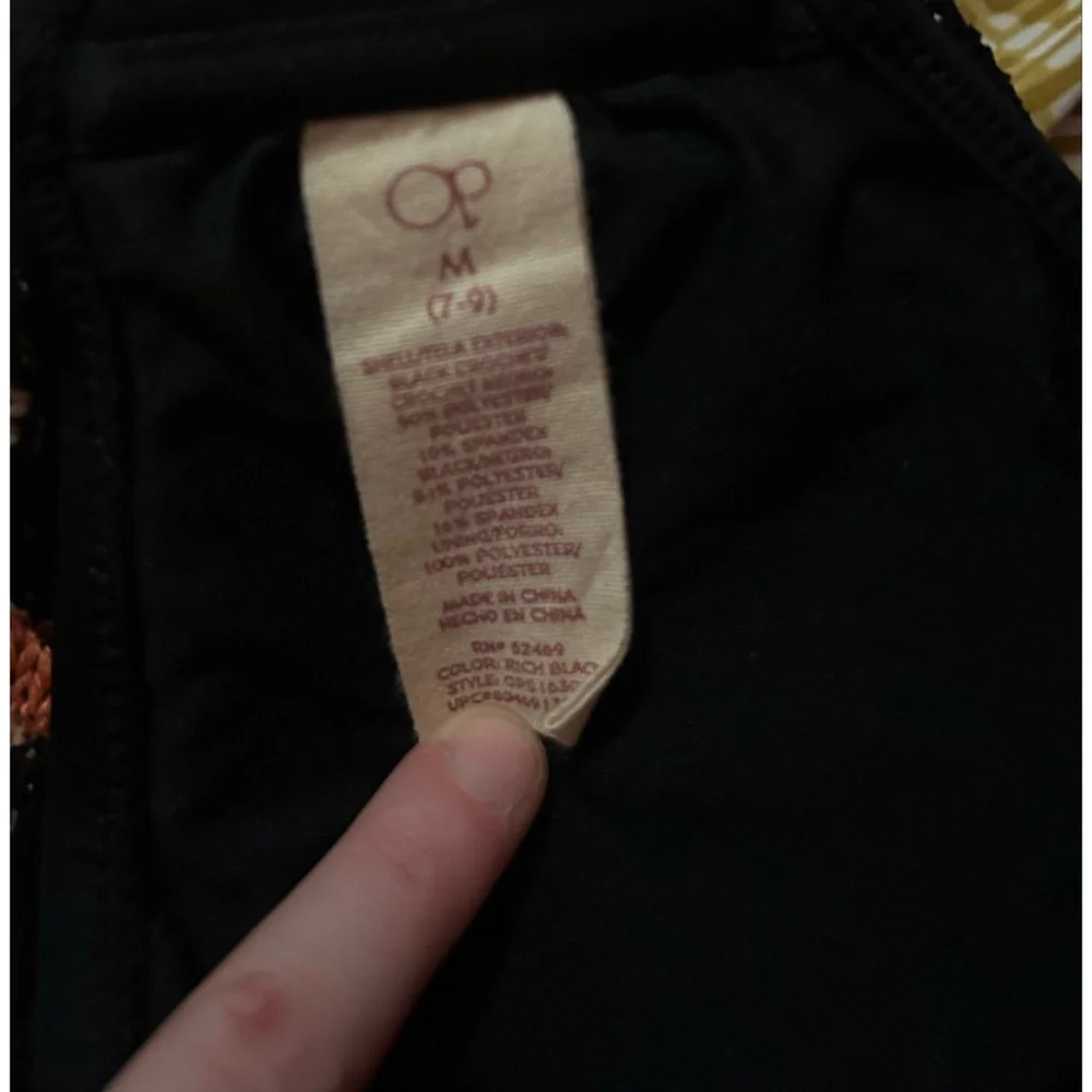 🖤 OP Ruffled Bikini Top - Picture 5 of 5